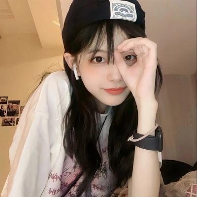 绿茵春色